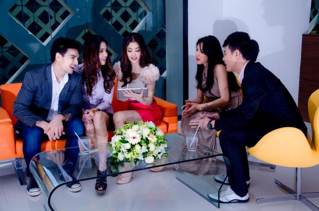 Iyarin@Tuk Chang Ratchayothin Hotel Bangkok Exterior foto