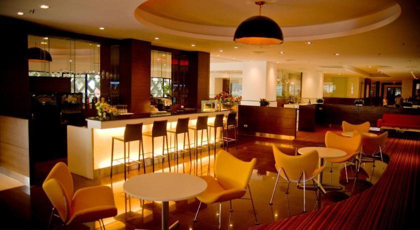 Iyarin@Tuk Chang Ratchayothin Hotel Bangkok Exterior foto