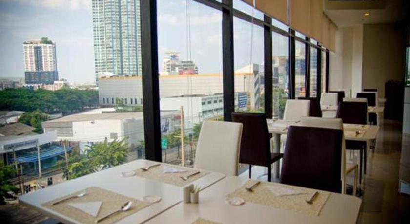 Iyarin@Tuk Chang Ratchayothin Hotel Bangkok Exterior foto